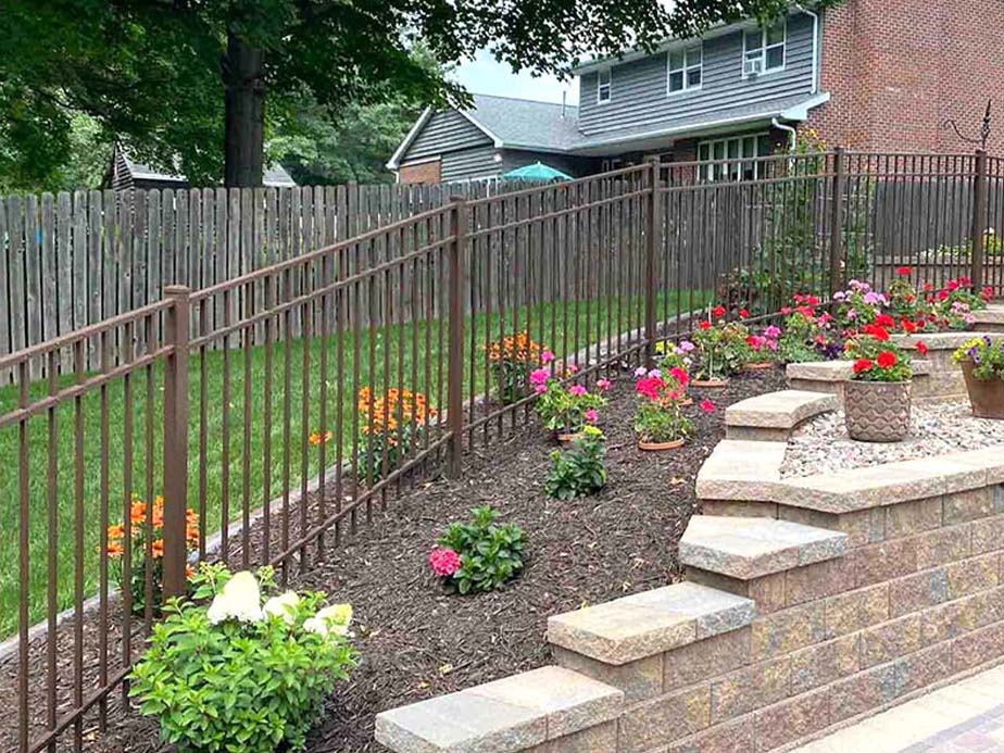 Aluminum fence options in the Neenah, Wisconsin area.