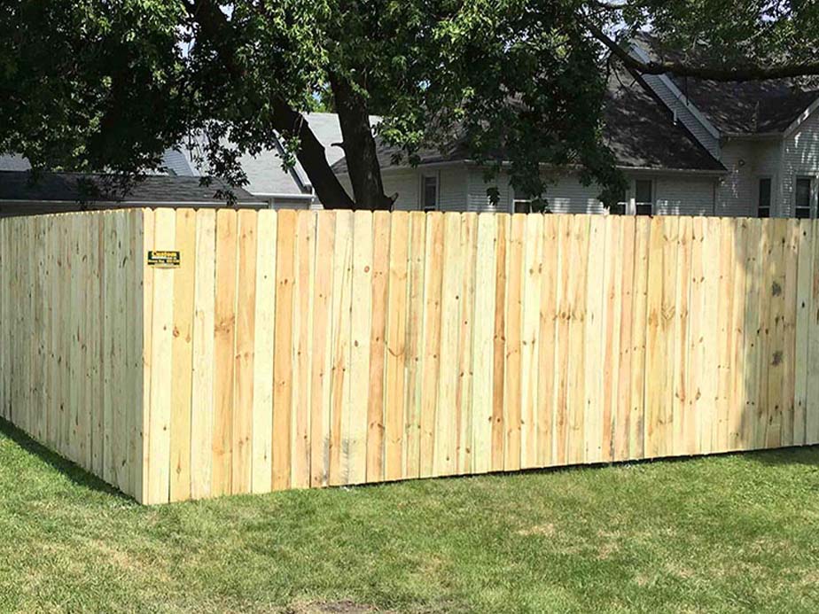Neenah Wisconsin wood privacy fencing