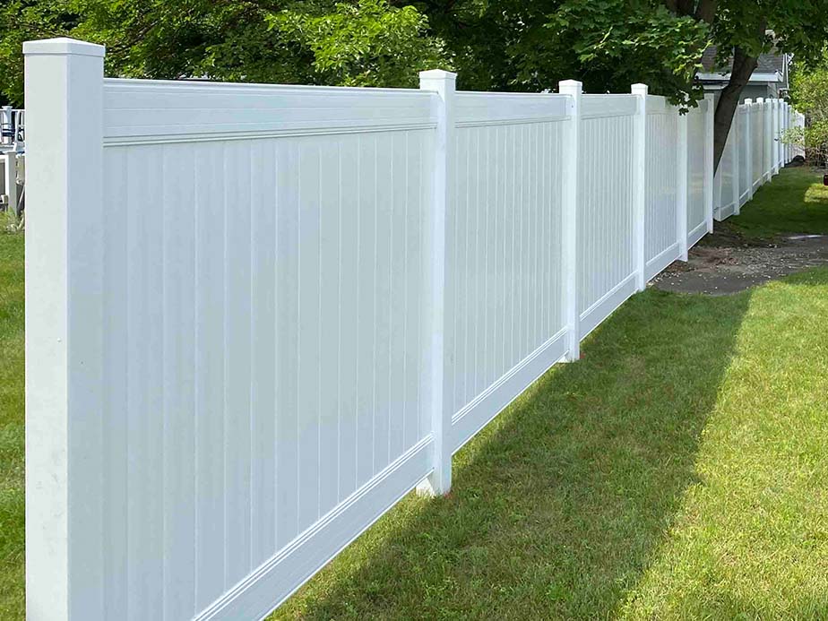Neenah Wisconsin residential fencing company
